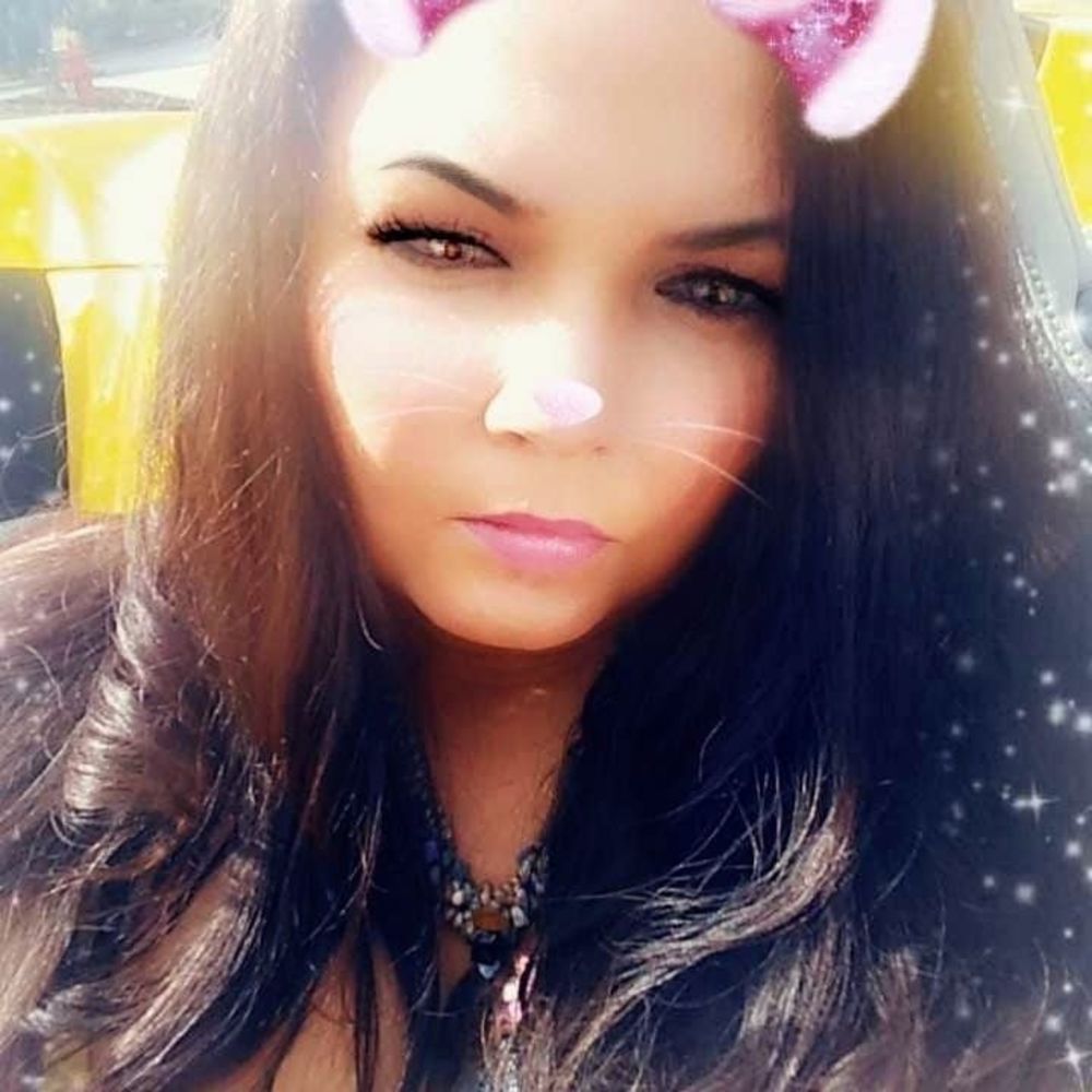 Meet your Posher, Dana